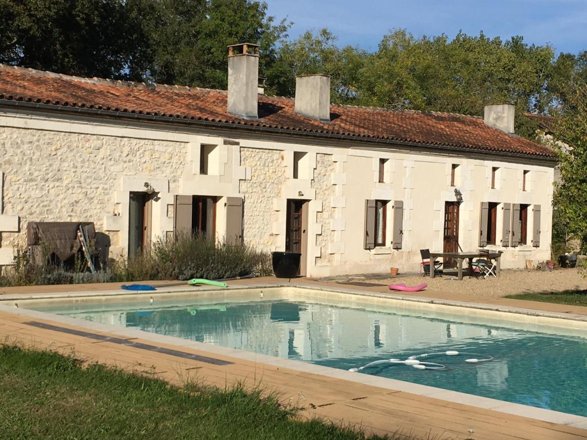 Maison Perigord Vert Piscine Et Spa La Roche-Chalais 외부 사진