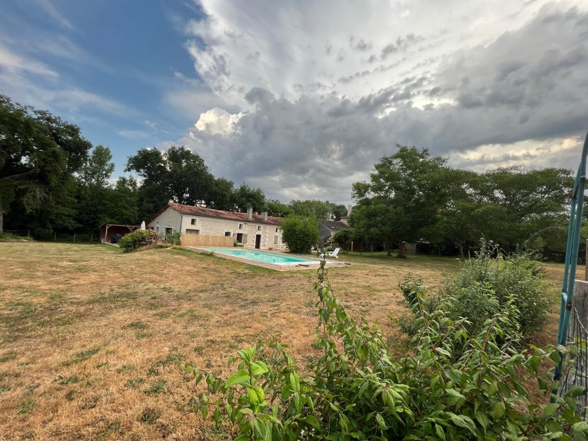 Maison Perigord Vert Piscine Et Spa La Roche-Chalais 외부 사진